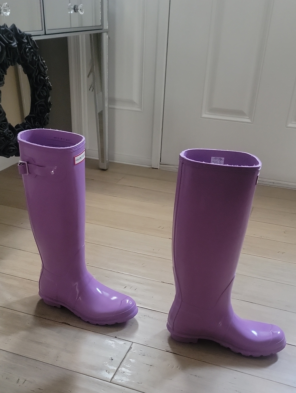 Hunter Bright Purple Glossy High Boots. Size 8. Like New! - Picture 4 of 11